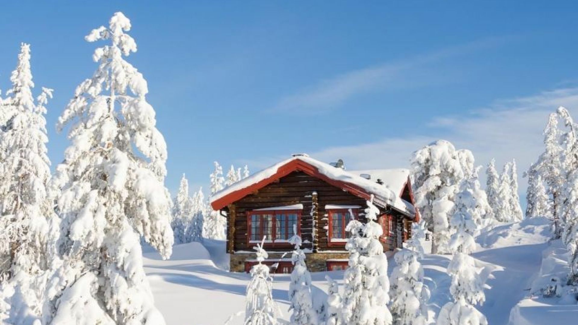 Besneeuw huisje Scandinavian Mountains